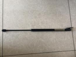 Амортизатор двери багажника (Торсион) левый Kia Sportage (II) 2004-2010