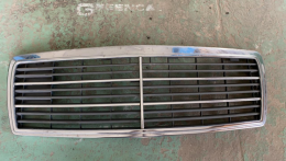 НЕТ В НАЛИЧИИ Решетка радиатора Mercedes C-Class (W202) 1997-2001 