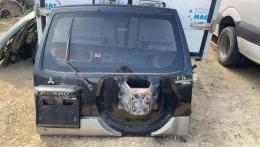 Стекло двери багажника Mitsubishi Pajero (III) 1999-2006