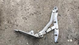 Петля крышки багажника правая Opel Vectra (C) 2002-2008