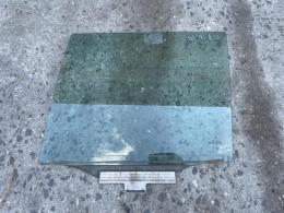 Стекло задней левой двери Mercedes C-Class (W202) 1997-2001