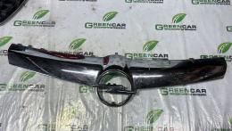 Накладка на решетку радиатора Opel Vectra (C) 2002-2008  
