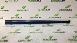 Молдинг передней правой двери Mercedes C-Class (W203) 2000-2008