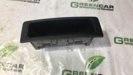 Ящик передней консоли Mercedes C-Class (W203) 2000-2008